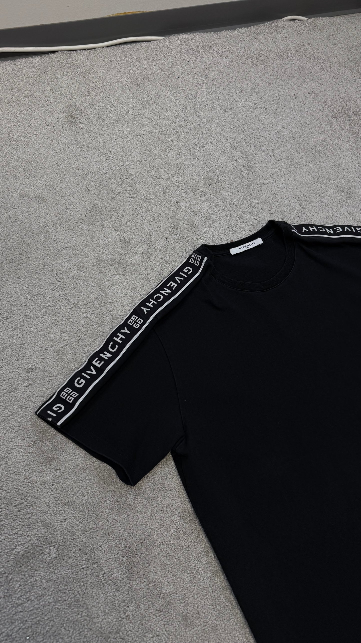 Givenchy T-shirt