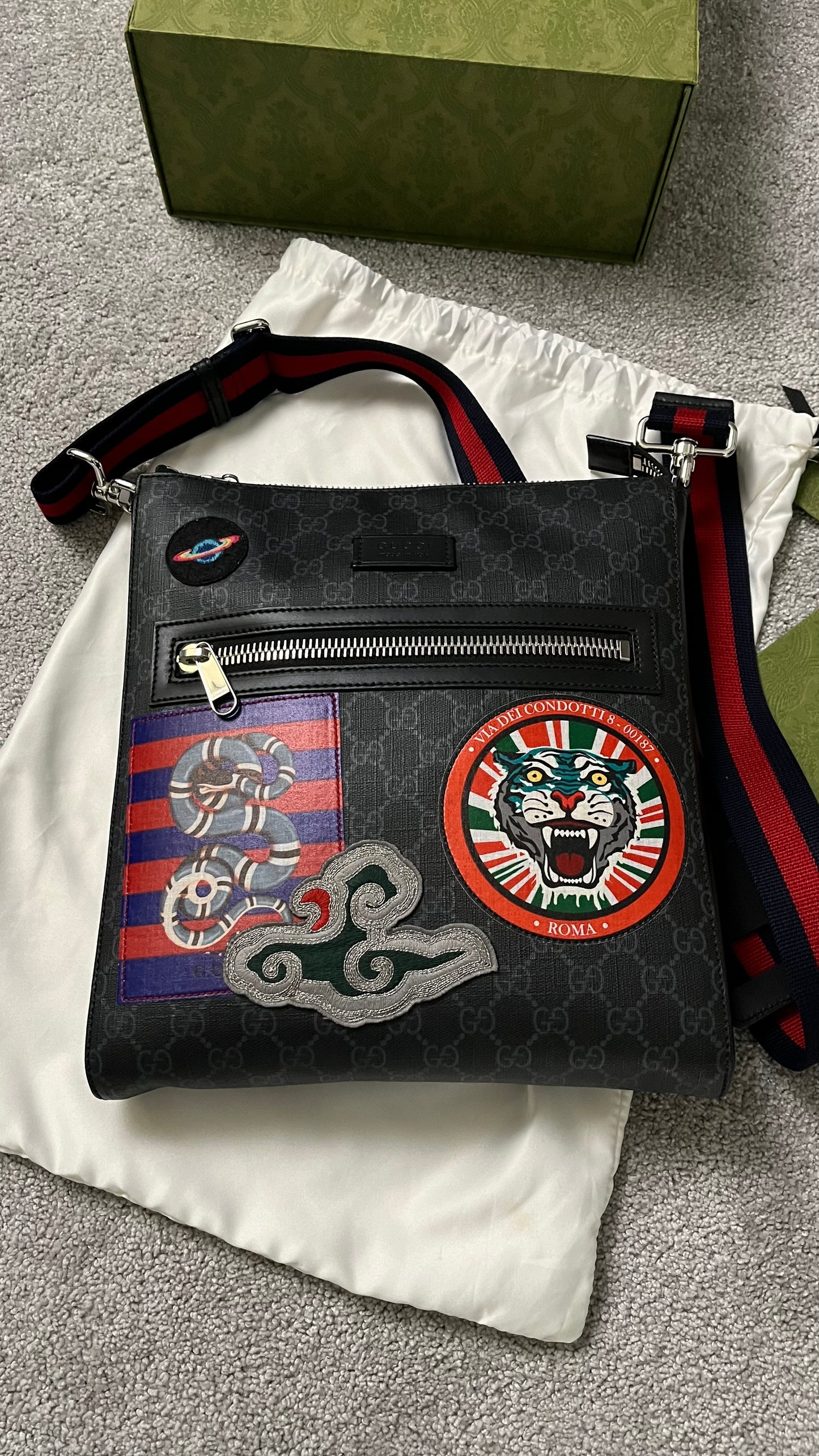 Gucci GG Supreme Messenger Bag