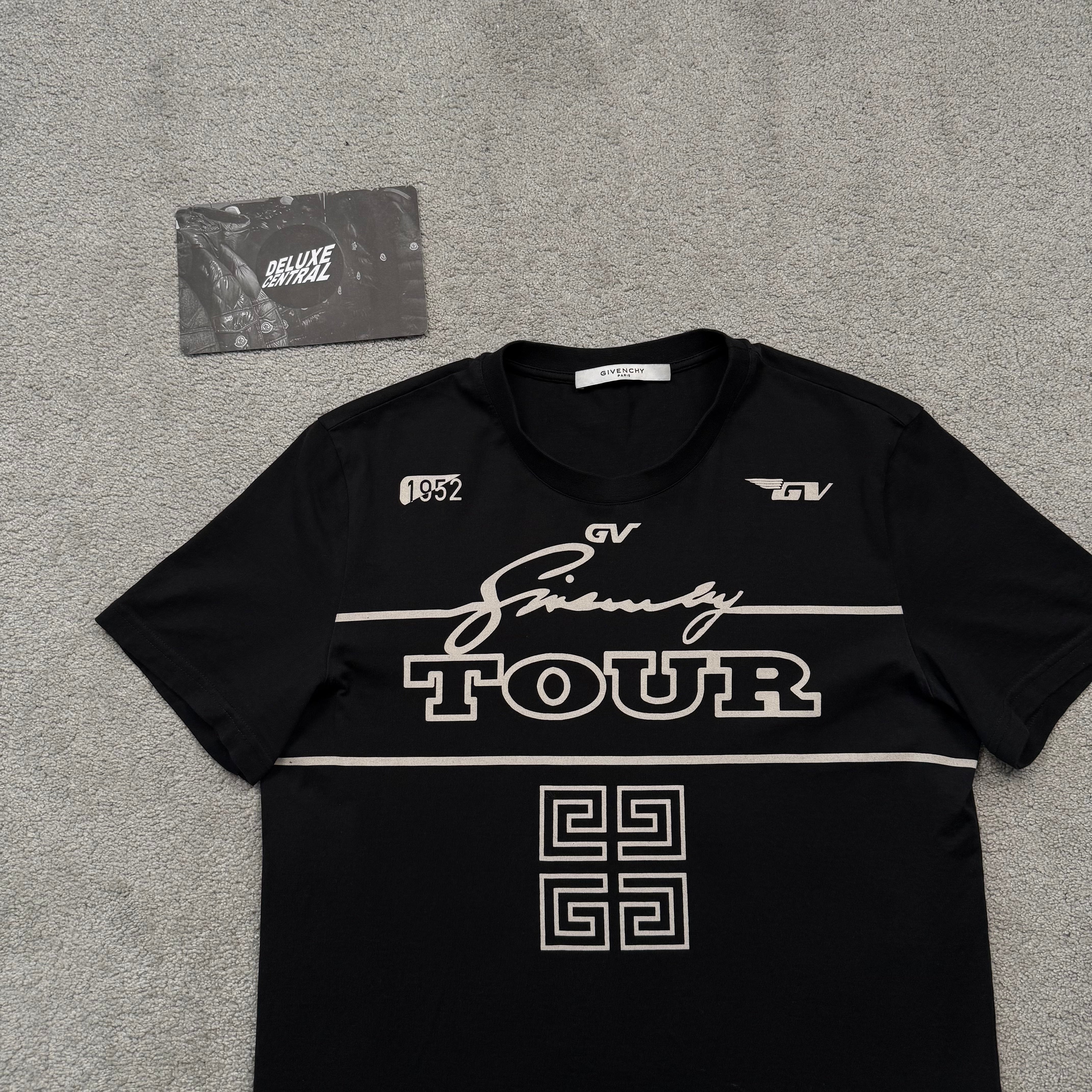 Givenchy – Deluxe Central