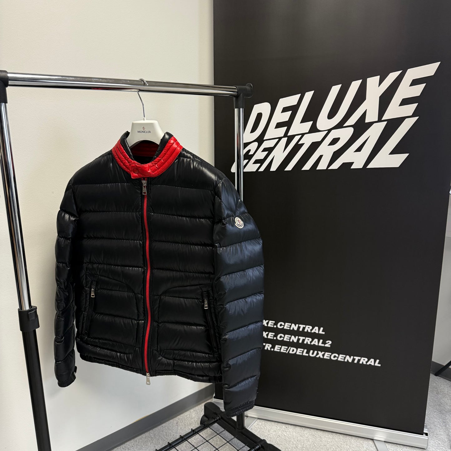 Moncler Aubert Lightweight Down Jacket