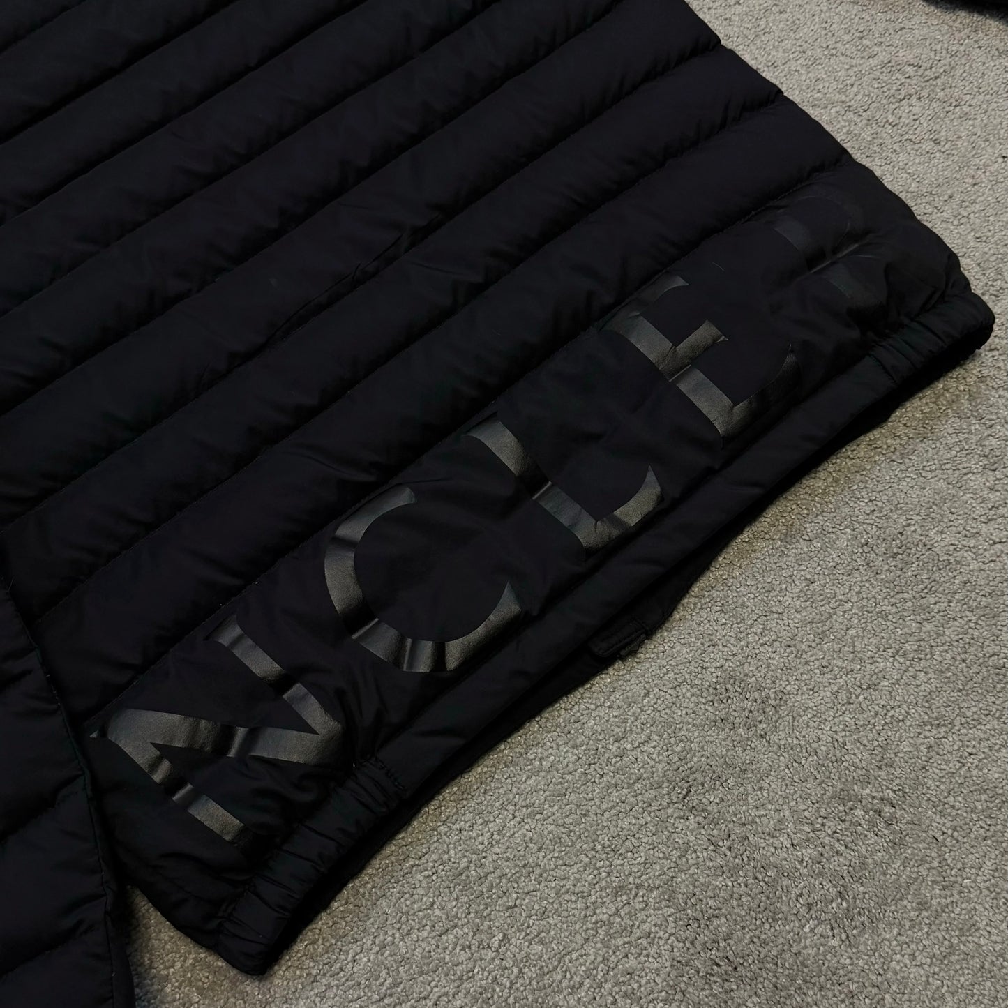 Moncler Dreux Lightweight Down Jacket