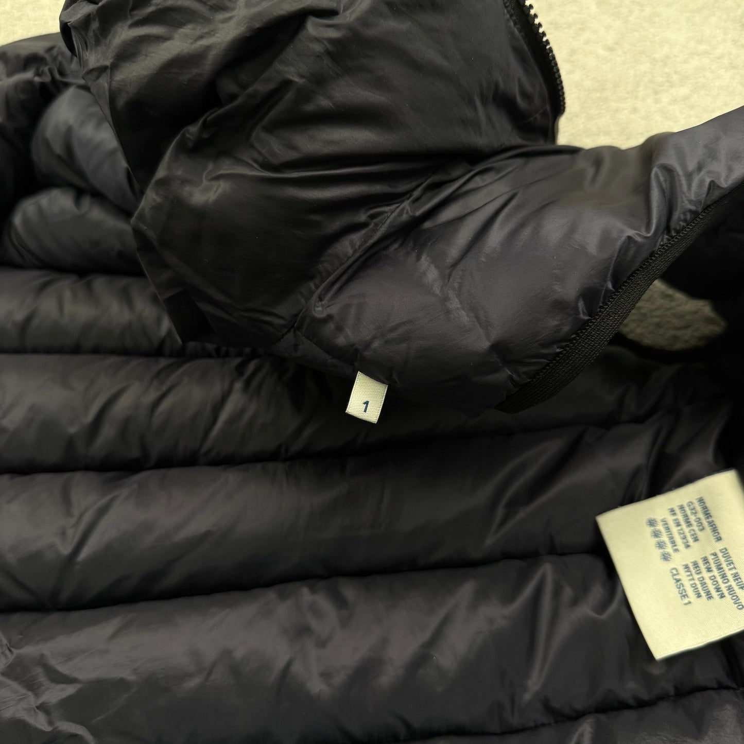 Moncler Ray Gilet Hooded Vest