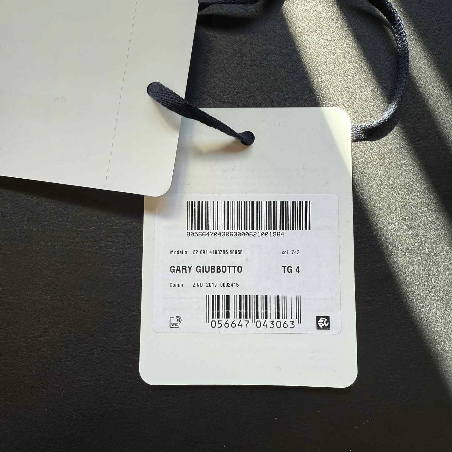 Moncler Gary Down Jacket